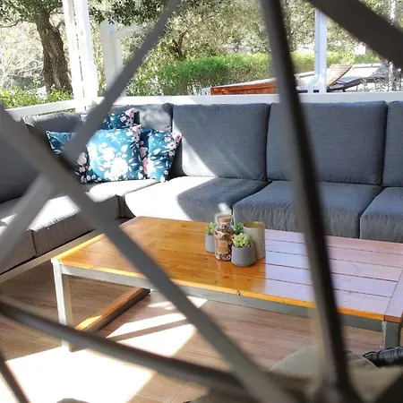 Kamp alanı Mobile Ek Estrada Biograd Na Moru