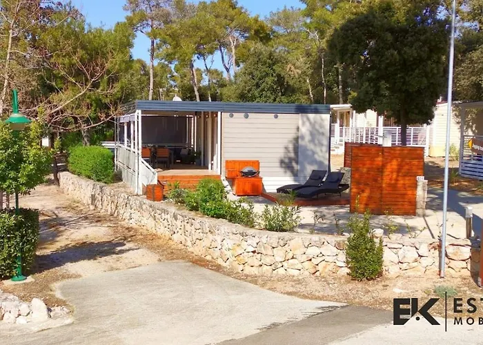 Mobile Ek Estrada Kamp alanı *